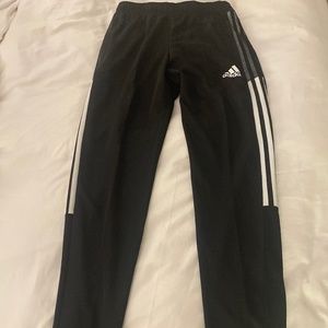 Adidas Tapered Leg, Regular Fit Track Pant (size small, Aeroready)